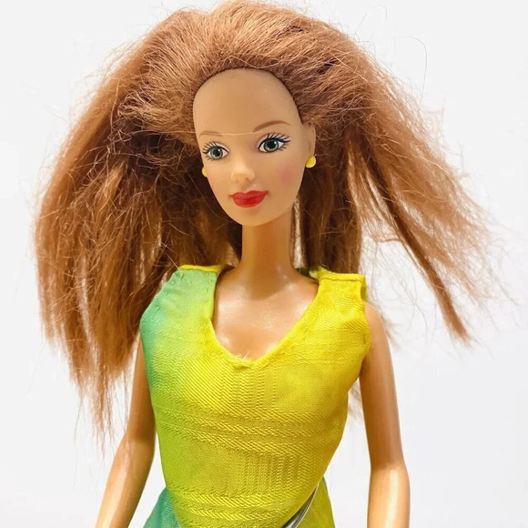 MATTEL BARBIE Doll Blonde Red Hair Blue Eyes Green Top & Skirt Outfit 12" Tall - Picture 2 of 12